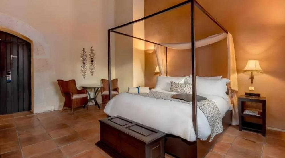 Deluxe Imperial Room at Hodelpa Nicolas de Ovando