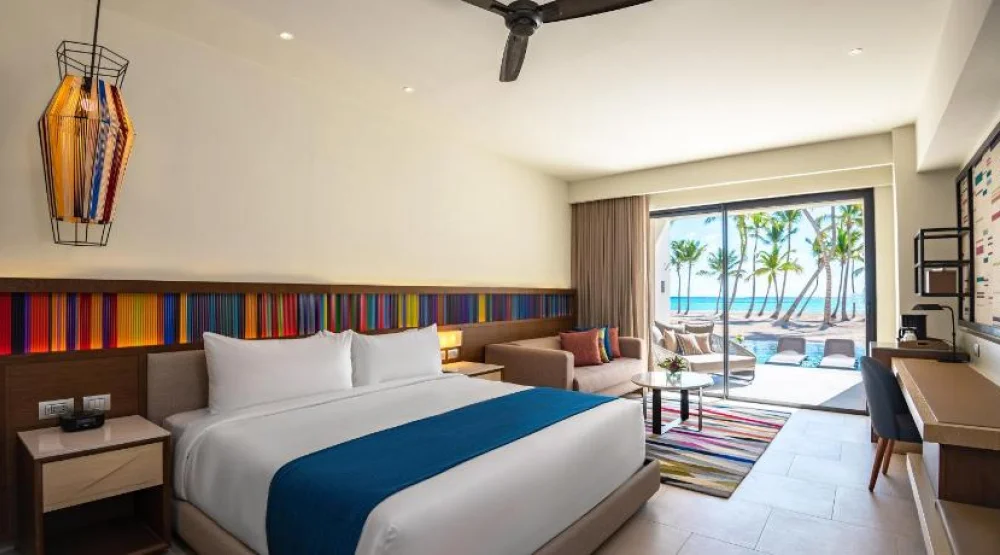 Club Ocean Front Junior Suite Swim Up King at Hyatt Zilara Cap Cana