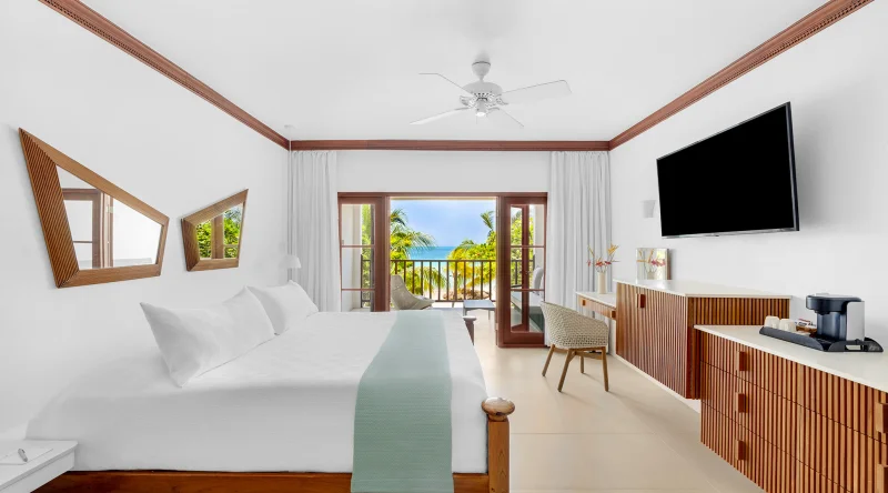 Beachfront Suite at Couples Swept Away