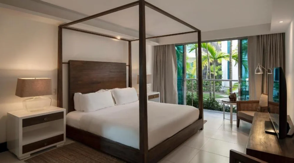 Superior, Guest Room, One King, Garden View at The Ocean Club a Luxury Collection Resort Costa Norte