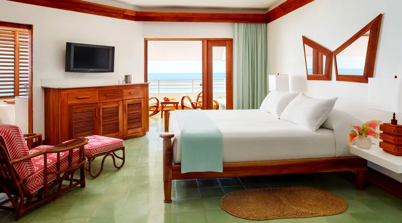 Beachfront Verandah Suite at Couples Swept Away