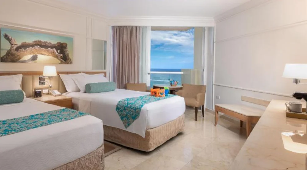 Superior Family Partial Ocean View - Kids and Teens Free at Moon Palace Jamaica