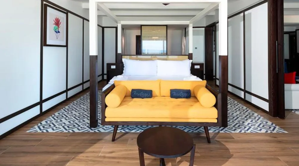 Privilege Swim Up Master Suite at Ocean Coral Spring