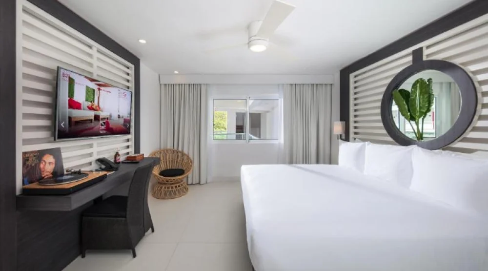 Mini King Room (non Ocean View) at S Hotel Montego Bay