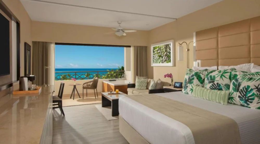 Preferred Club Junior Suite Ocean View King - All Inclusive at Secrets Wild Orchid