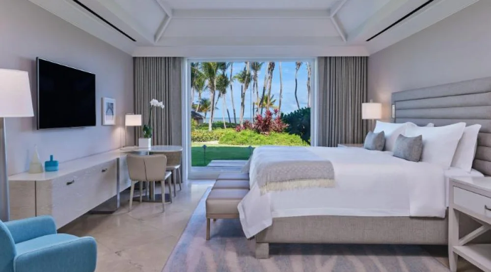 St. Regis, One Bedroom Suite, One King, Sofa Bed, Oceanfront at St Regis Bahia Beach