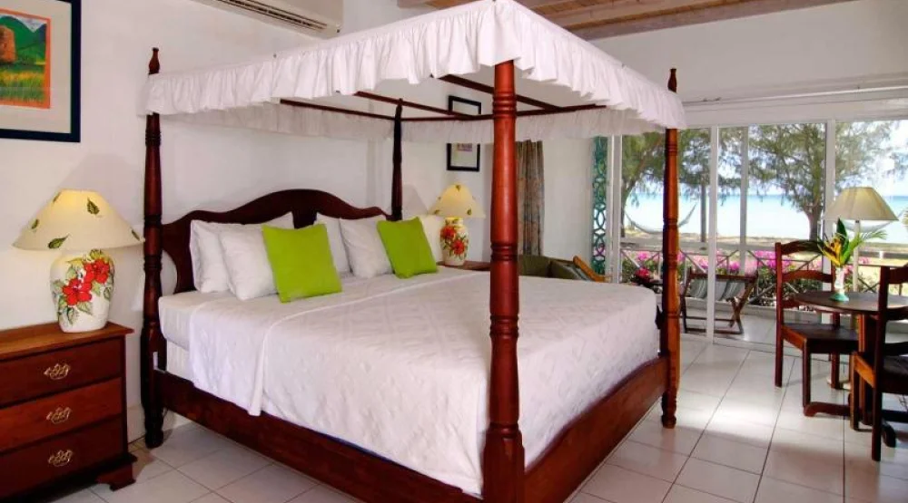 Premier King Room at Oualie Beach Resort
