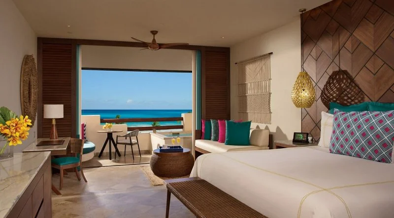 Preferred Club Junior Suite Ocean Front at Secrets Maroma Beach