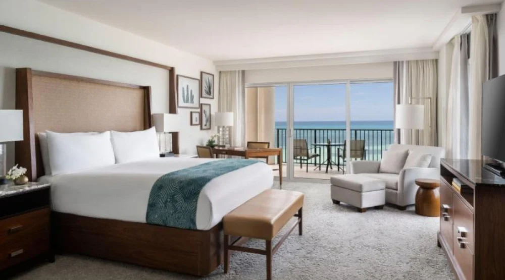 Club Suite, Club Lounge Access, One Bedroom Suite, One King, Sofa Bed, Ocean View at The Ritz-Carlton Aruba