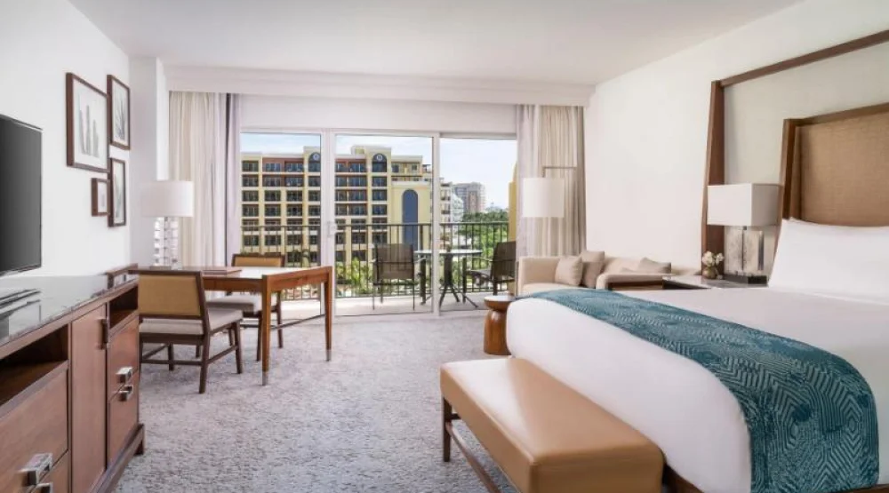 Club Ocean View, Club Lounge Access, Guest Room, One King, Sofa Bed at The Ritz-Carlton Aruba