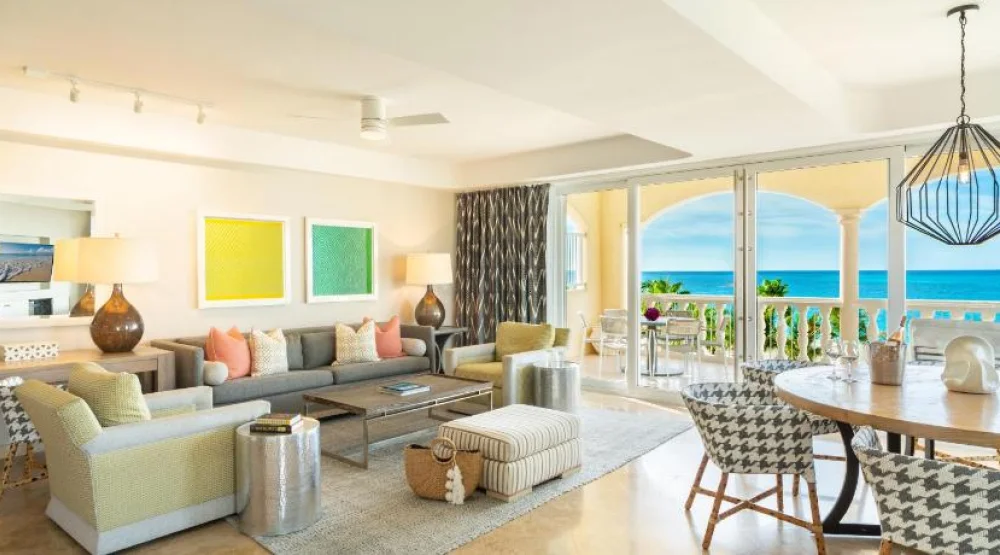 Villas Luxury Two Bedroom Suite at Grace Bay Club