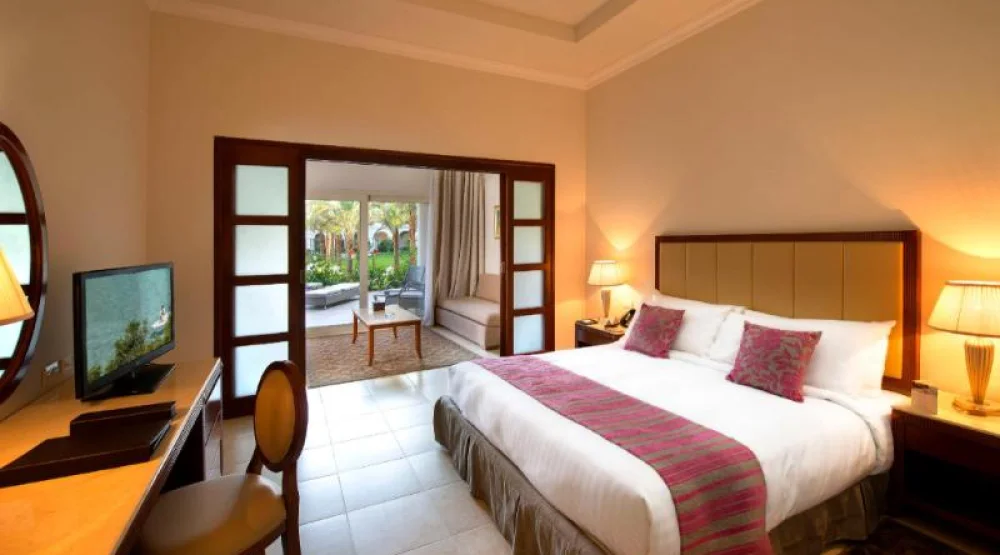 Family Sea View Suite at Baron Palace Sahl Hasheesh