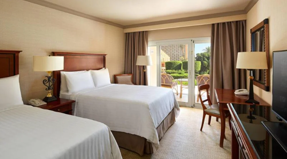 Deluxe Garden, Guest Room, Two Double, Balcony at Cairo Marriott Hotel & Omar Khayyam Casino