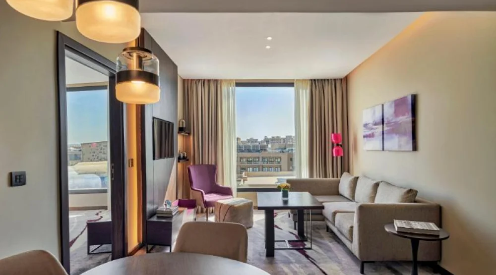 One King Premium Suite Arkan Plaza View Club Floor at Crowne Plaza West Cairo Arkan