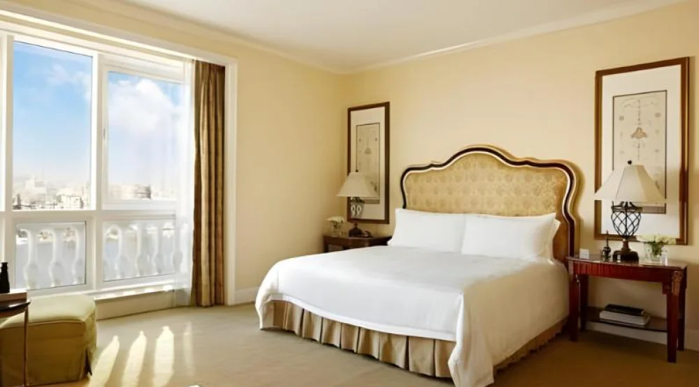 Superior Room King Bed at Four Seasons Cairo At The First Residence Hotel