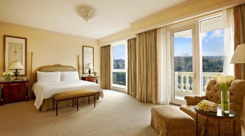 Premier Room with King Bed at Four Seasons Cairo At The First Residence Hotel