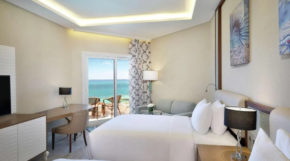 Twin Superior Room with Sea View and Balcony at Hilton Hurghada Plaza