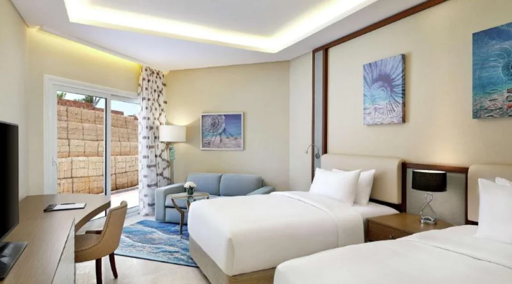 Twin Guest Room at Hilton Hurghada Plaza