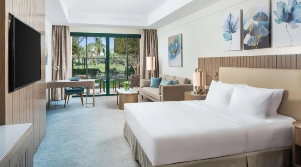 King Executive Premier at Hilton Pyramids Golf