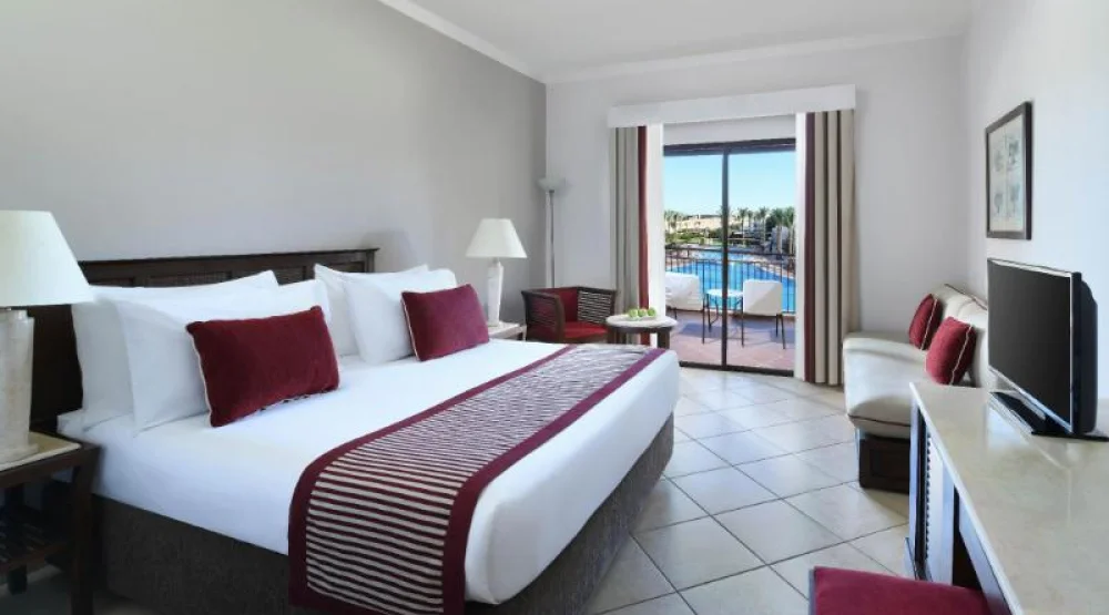 Superior Garden View Double Room at Jaz Belvedere