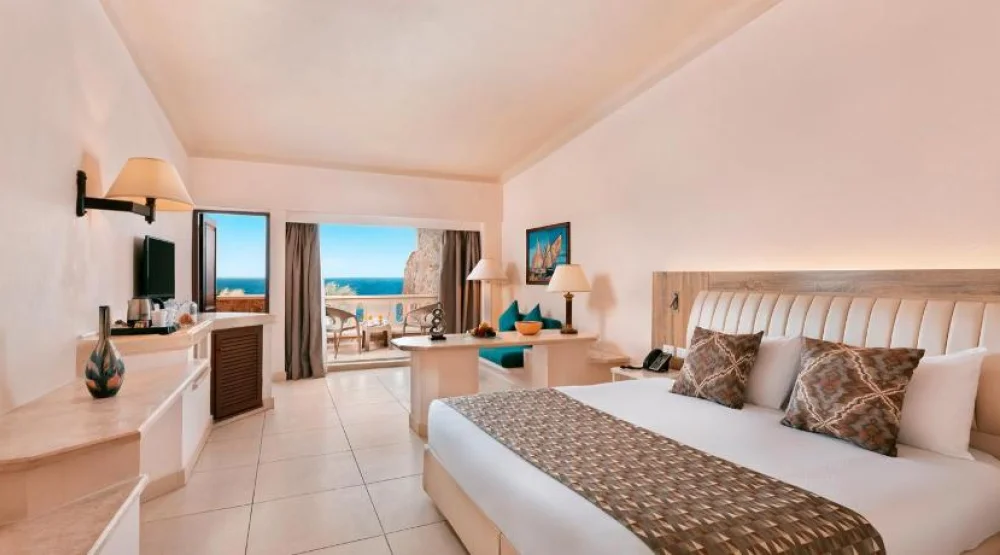 Honeymoon Room at Pickalbatros Citadel Sahl Hasheesh