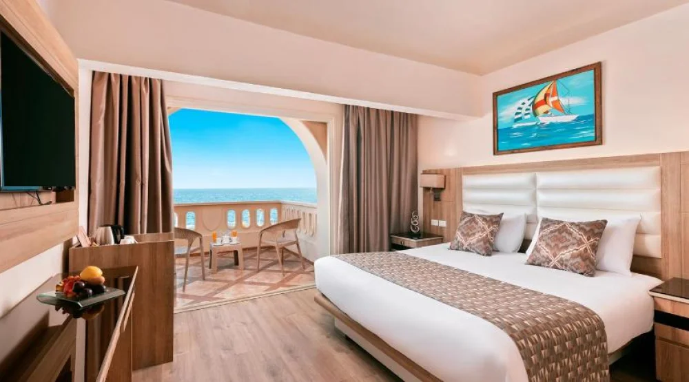 Quadruple Family Sea View at Pickalbatros Citadel Sahl Hasheesh