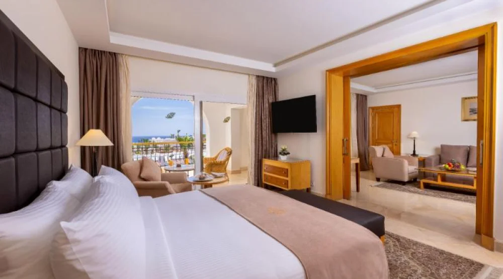 Diplomatic Sea View Suite at Savoy Sharm El Sheikh