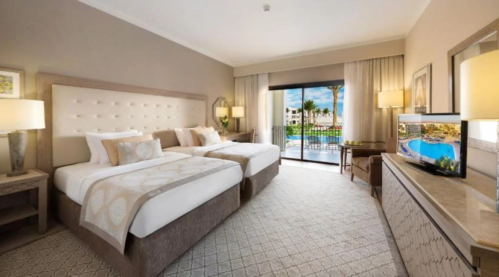 Superior Room Swim Up at Steigenberger Alcazar Sharm El Sheikh