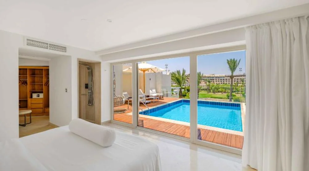 Golf Suite with Private Rooftop Pool at Steigenberger Pure Lifestyle