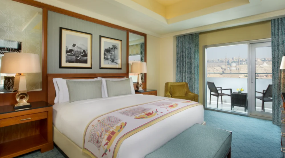 Ritz-carlton Suite, One Bedroom Suite, One King, Nile View, Balcony at The Nile Ritz-Carlton Cairo