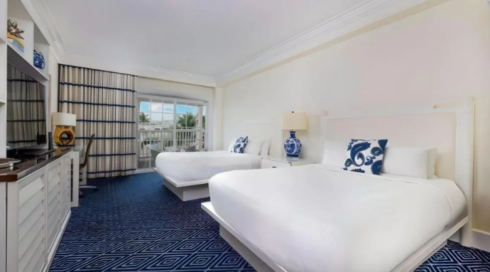 Queen Suite with Ocean View at Oceans Edge Key West Hotel & Marina