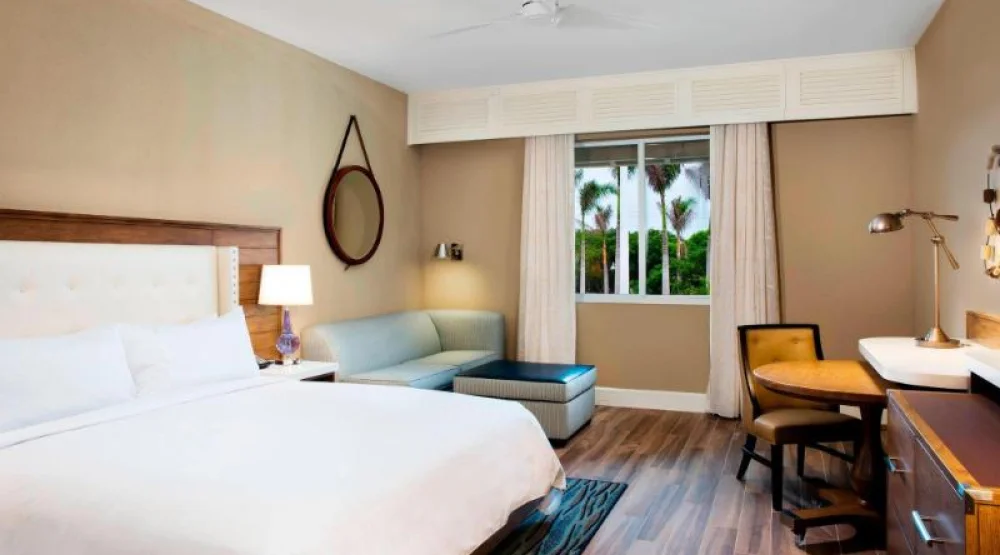 Guest Room, One King, No View at Playa Largo Resort & Spa Autograph Collection