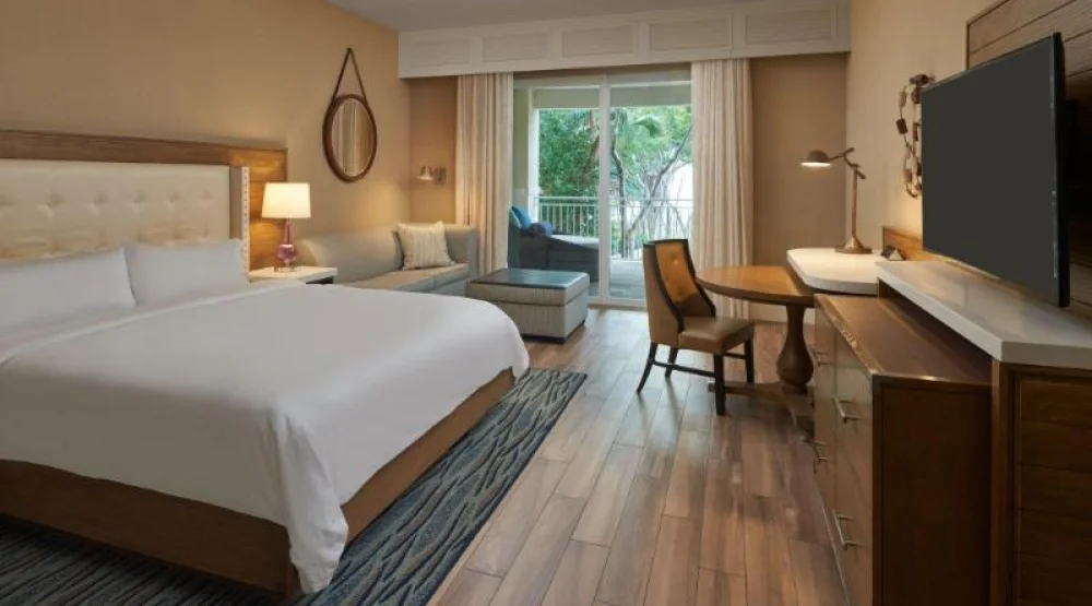 Bayview Balcony/patio, Guest Room, One King at Playa Largo Resort & Spa Autograph Collection