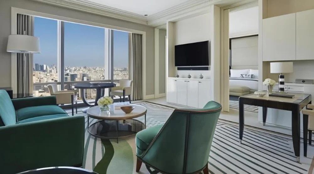 Deluxe Suite at Four Seasons Bahrain Bay