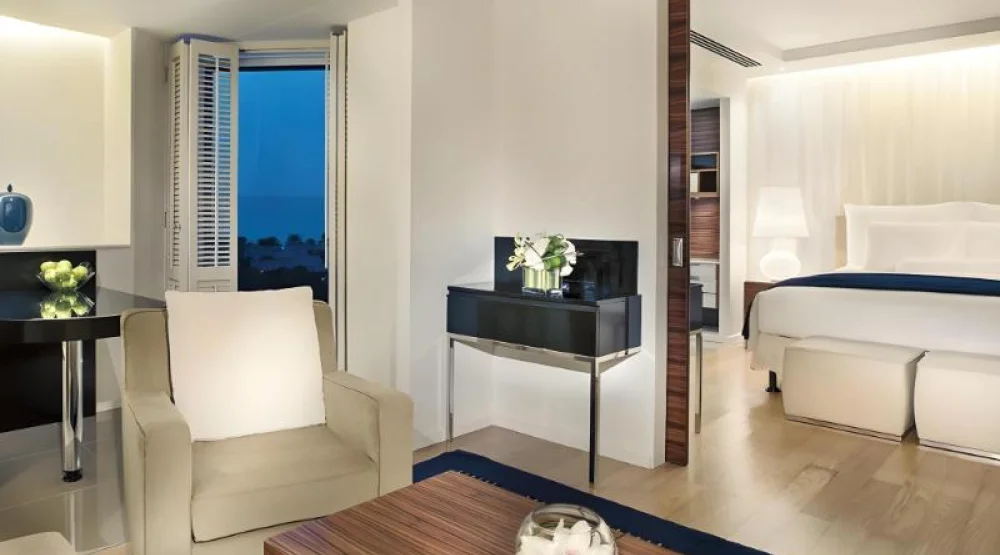 Club Room King Bed at The Ritz-Carlton Bahrain