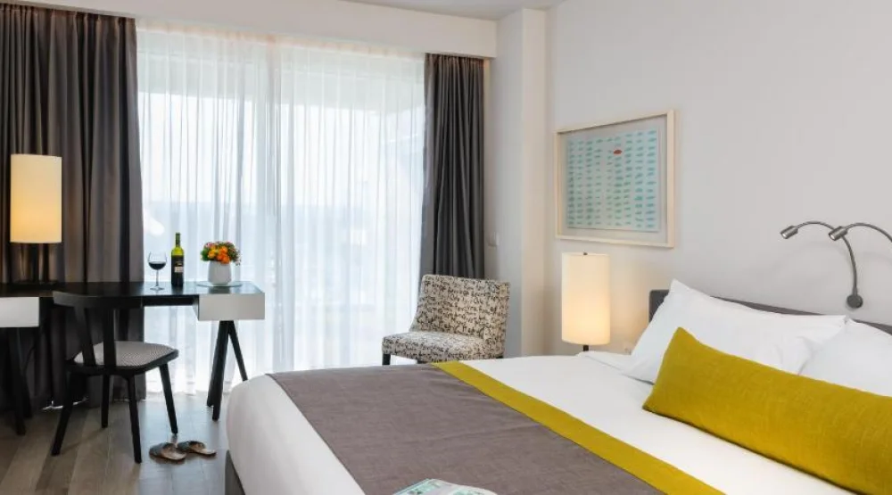 Deluxe Garden View at Herods Herzliya