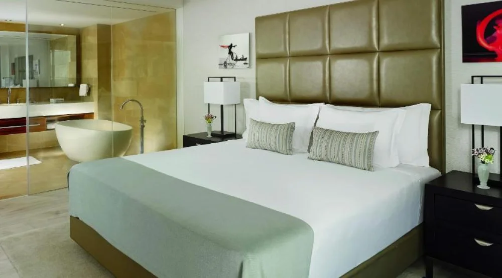 Studio Suite, Studio, One Queen, Sea View, Corner Room, Balcony at The Ritz-Carlton Herzliya