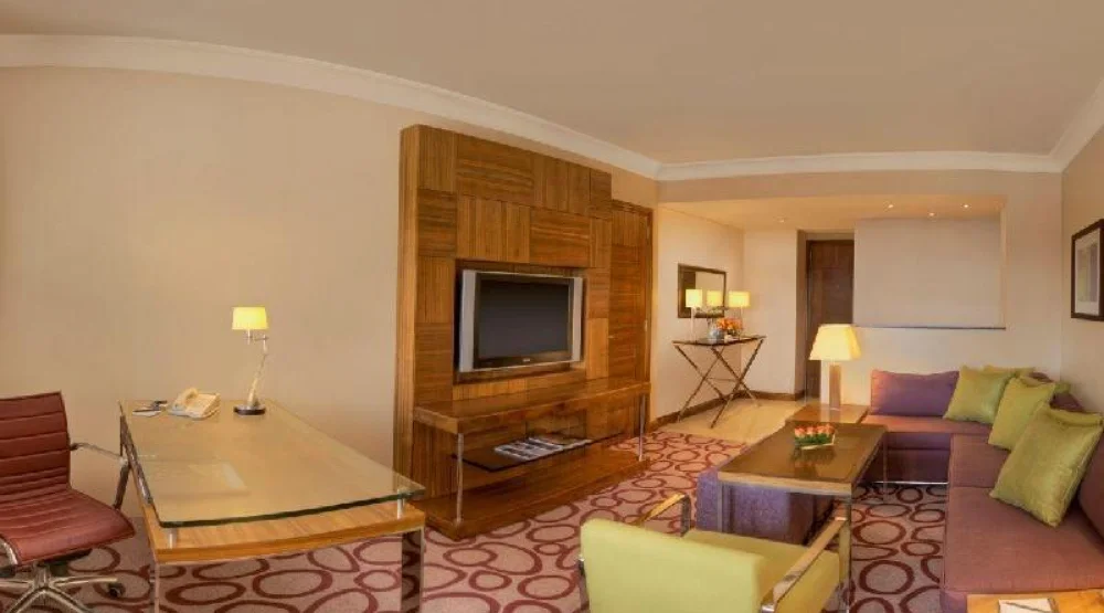 Junior Suite Dining at Intercontinental Jordan