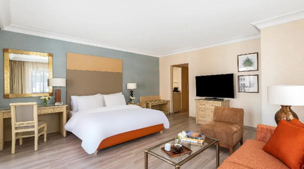 Junior Suite King at Movenpick Resort Petra