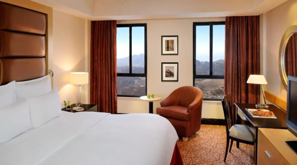 Premium Room, Guest Room, One King, Petra Valley View, Mountain View at Petra Marriott Hotel