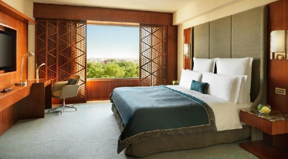 Deluxe King Bed at Jumeirah Messilah Beach