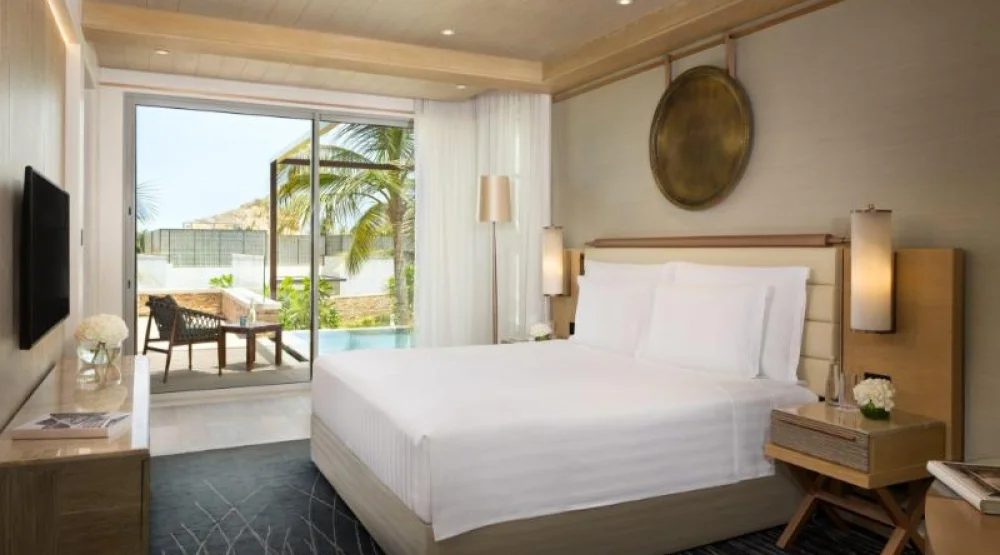 Summerhouse with Garden and Pool at Jumeirah Muscat Bay