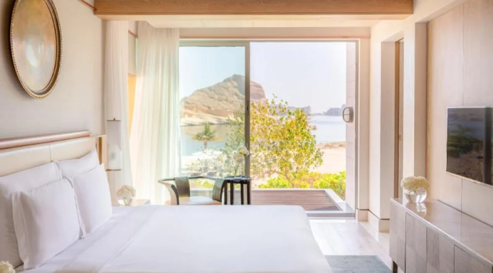 Summerhouse with Pool and Ocean View at Jumeirah Muscat Bay