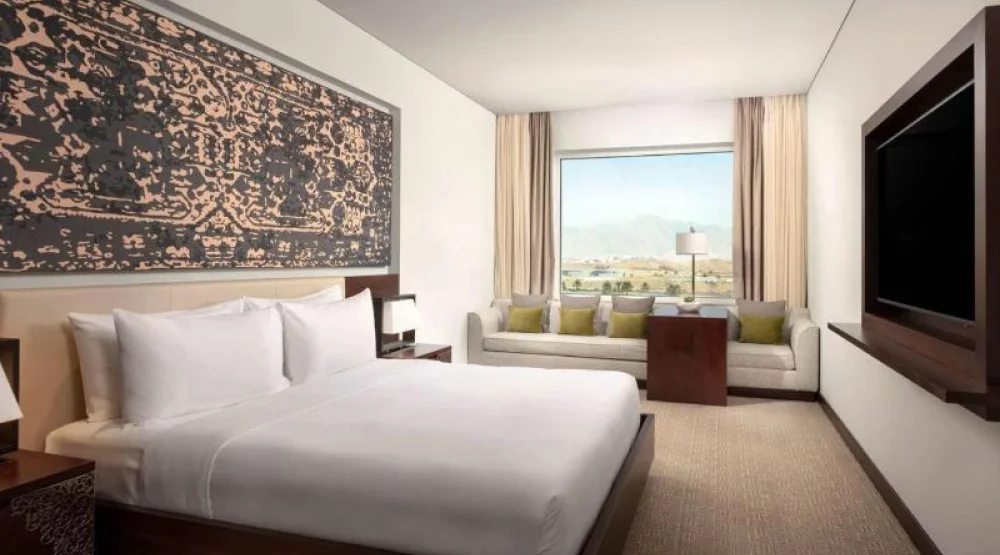 Deluxe Guest Room, One King at JW Marriott Muscat