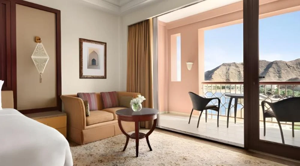 Panoramic Sea View King at Shangri La Al Husn Muscat