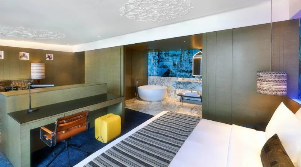 Fantastic Suite, Junior Suite, One King, Sea View, Balcony at W Muscat