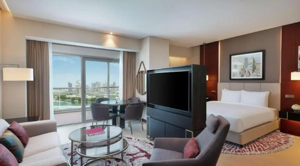 King Studio with Balcony at Hilton Doha The Pearl