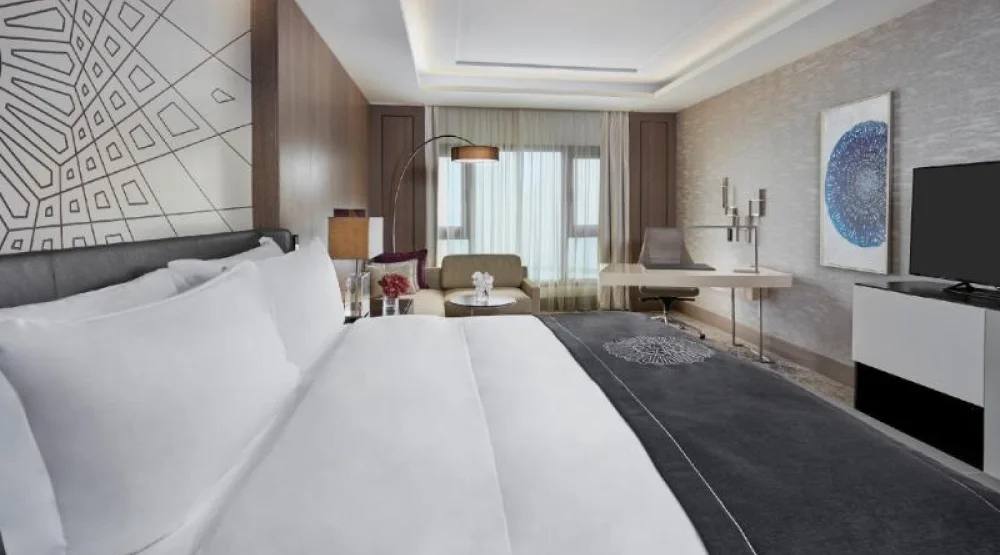 One King Classic Club Lounge Access City View at Intercontinental Doha Beach & Spa