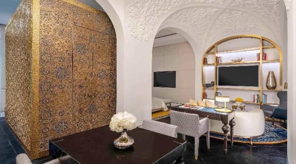 Crescent Suite at Raffles Doha