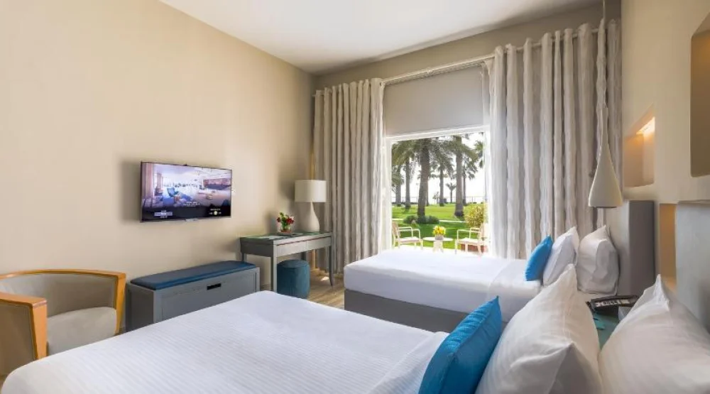 Standard Twin Room at Sealine Beach a Murwab Resort